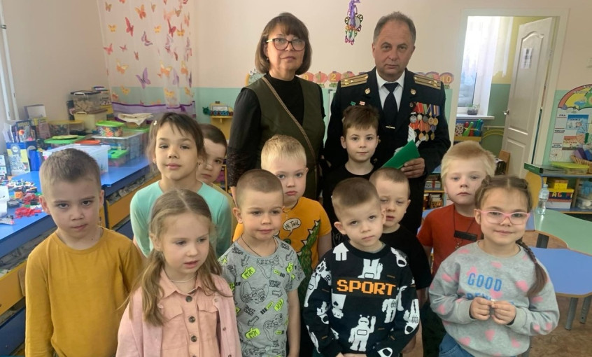 Есть такая профессия Родину защищать Есть такая профессия Родину защищать.